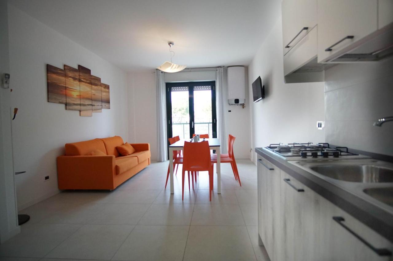Appartamento Nuovo Centralissimo 150 Mt Dal Mare ليدو دي يسولو المظهر الخارجي الصورة