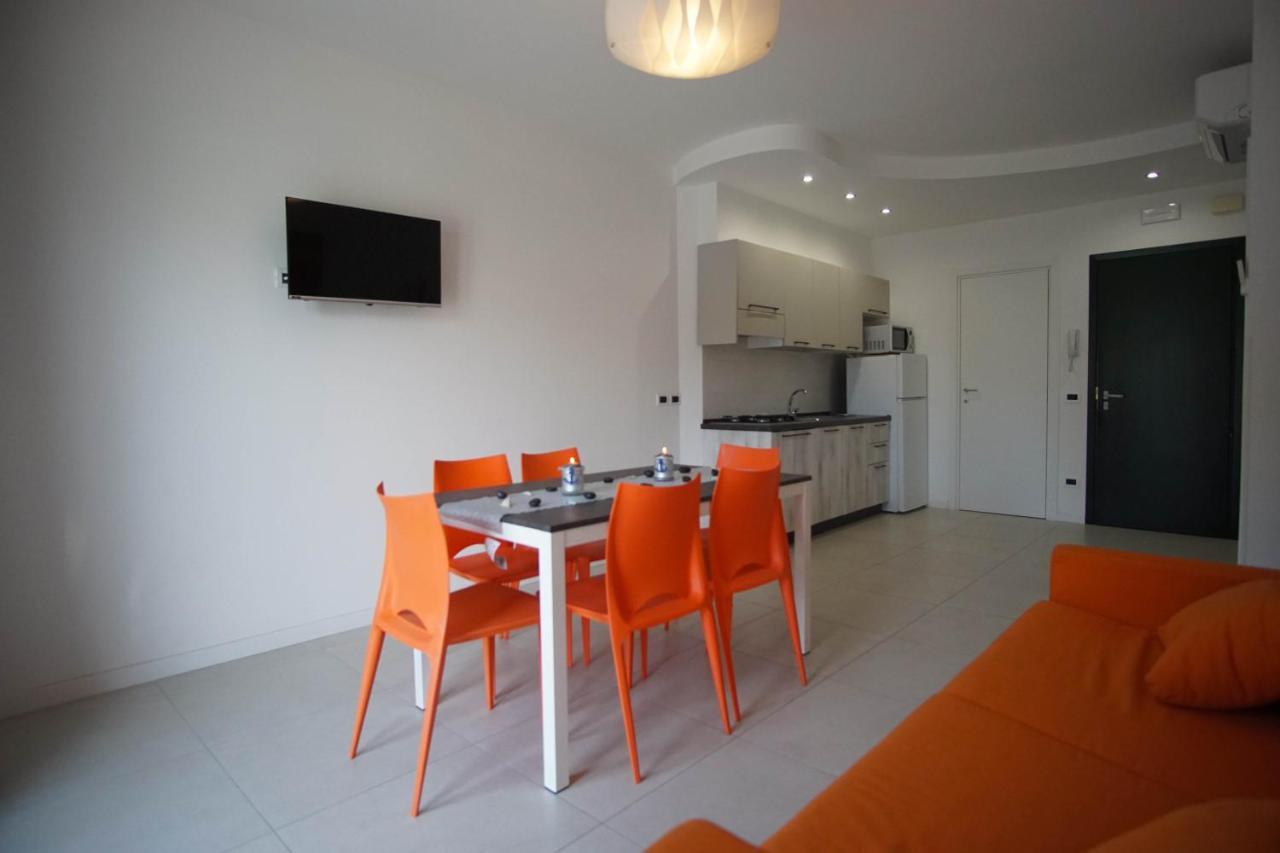 Appartamento Nuovo Centralissimo 150 Mt Dal Mare ليدو دي يسولو المظهر الخارجي الصورة