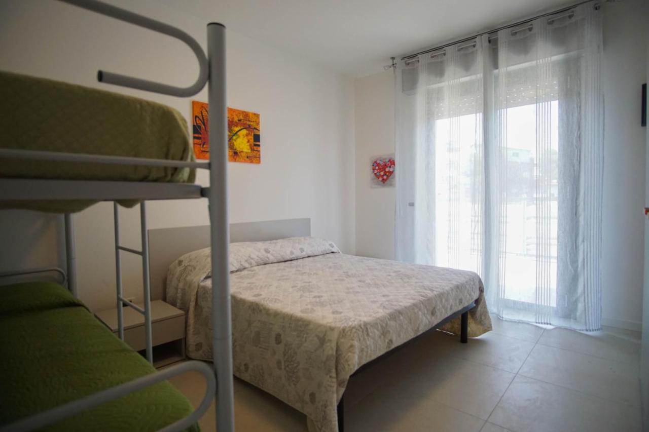 Appartamento Nuovo Centralissimo 150 Mt Dal Mare ليدو دي يسولو المظهر الخارجي الصورة